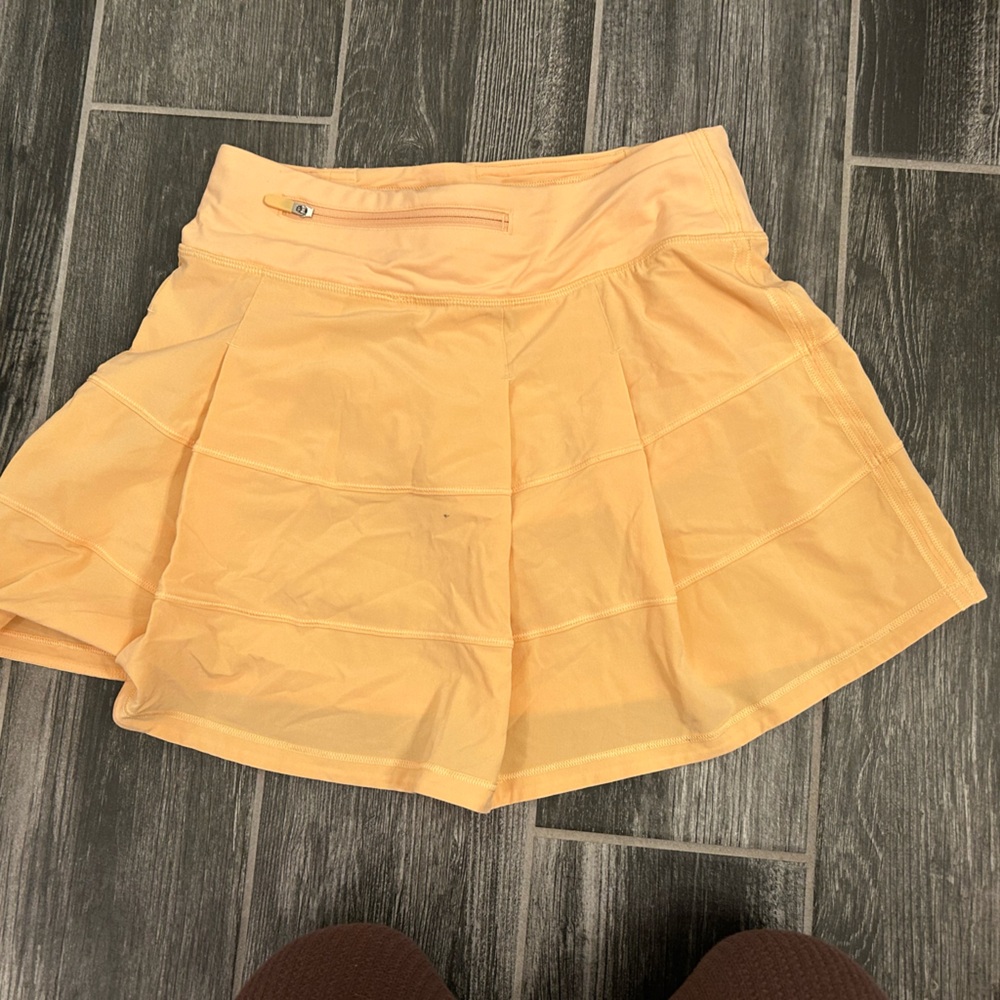 Lululemon orange pace rival mid-skirt, long size 2, summer glow